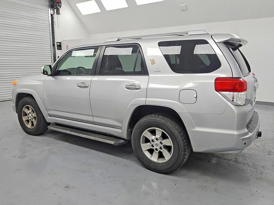 Foto 2 de la subasta – 2011 TOYOTA 4RUNNER con VIN JTEZU5JR9B5025597