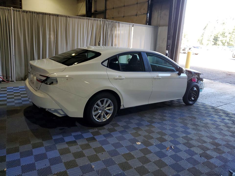 Photo 3 from auction – 2026 TOYOTA CAMRY with VIN 4T1DAACK9TU767808