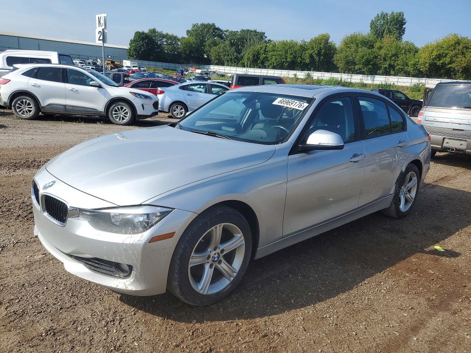 BMW 328 2015 with VIN WBA3B3C5XFF548476 - Photo from auction