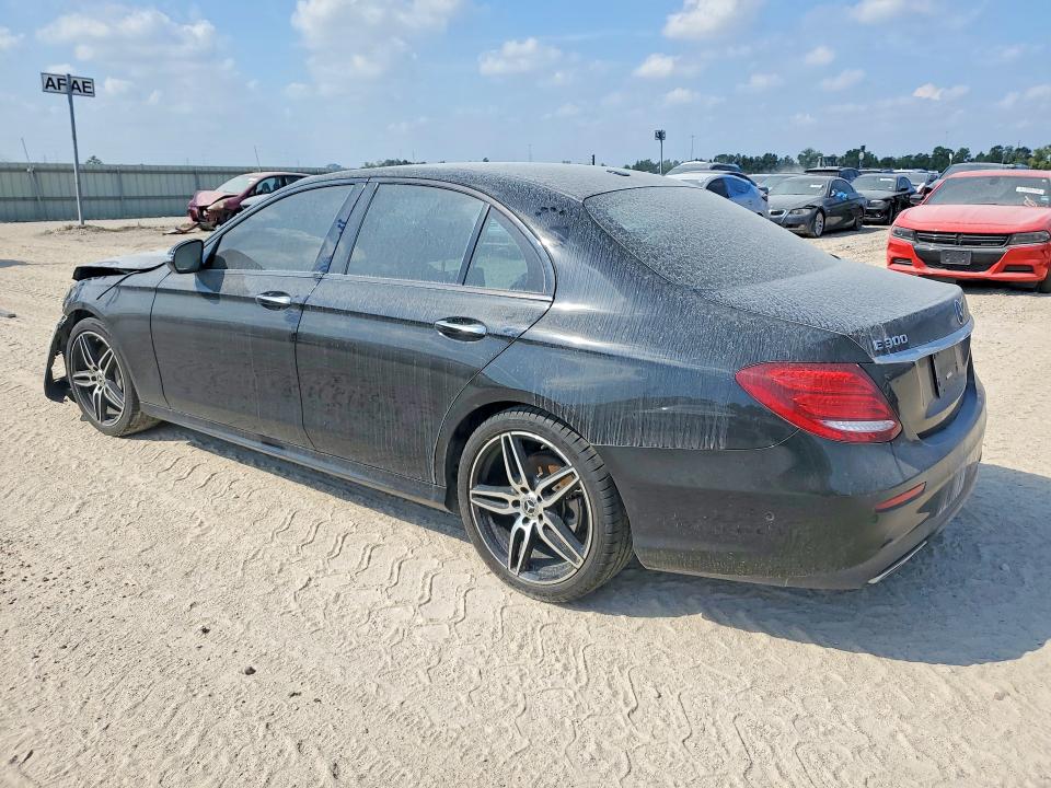 Photo 2 from auction – 2019 MERCEDES-BENZ E with VIN WDDZF4JB6KA674282