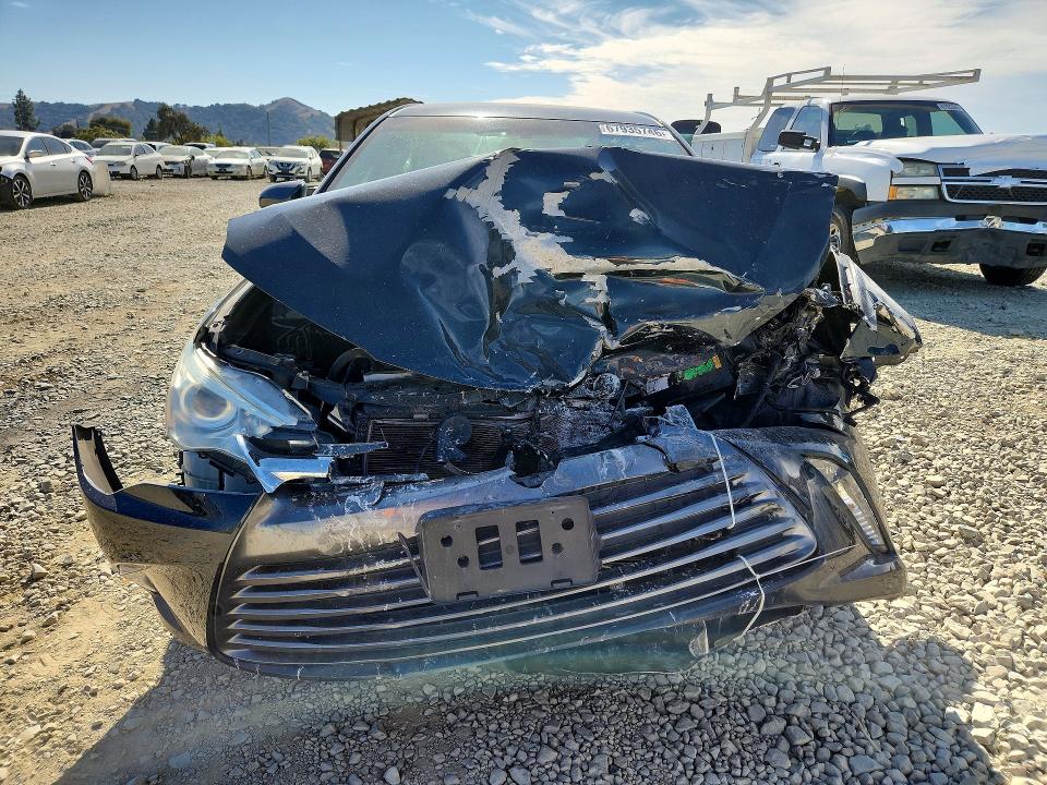 Снимка 5 от търг – 2016 TOYOTA CAMRY с VIN 4T4BF1FK5GR523525