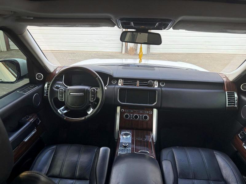 Photo 9 from auction – 2016 LAND ROVER RANGE ROVER with VIN SALGS2VF9GA245118