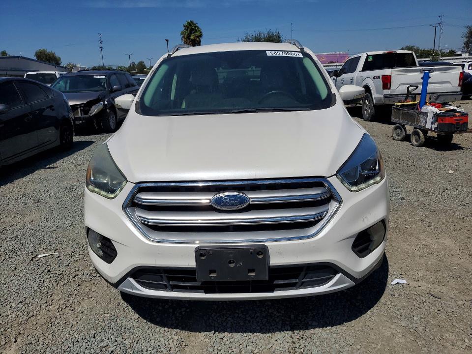 Photo 5 from auction – 2017 FORD ESCAPE with VIN 1FMCU0JD4HUA32386