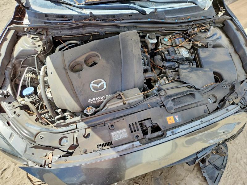 Photo 11 from auction – 2018 MAZDA 3 with VIN 3MZBN1U78JM219131