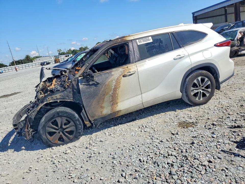 2022 TOYOTA HIGHLANDER HYBRID - Търг №69786066