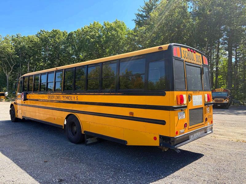 Photo 3 from auction – 2015 FREIGHTLINER CHASSIS with VIN 4UZABRDU6FCFW9523