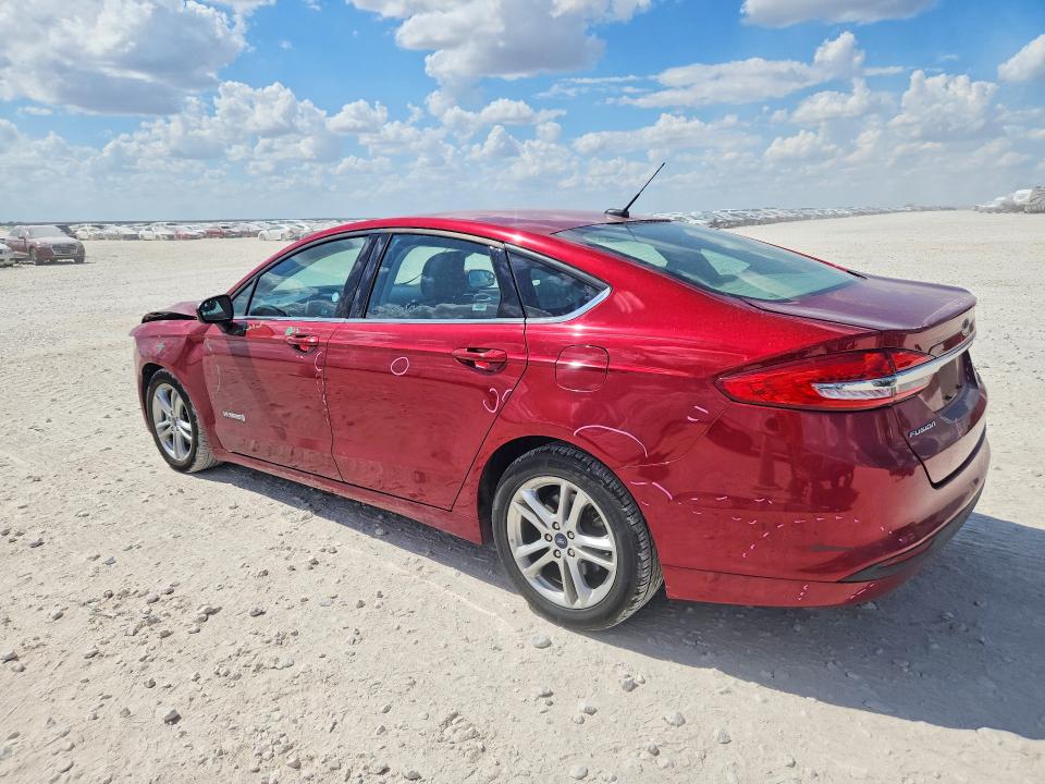 Photo 2 from auction – 2018 FORD FUSION with VIN 3FA6P0LU8JR208719