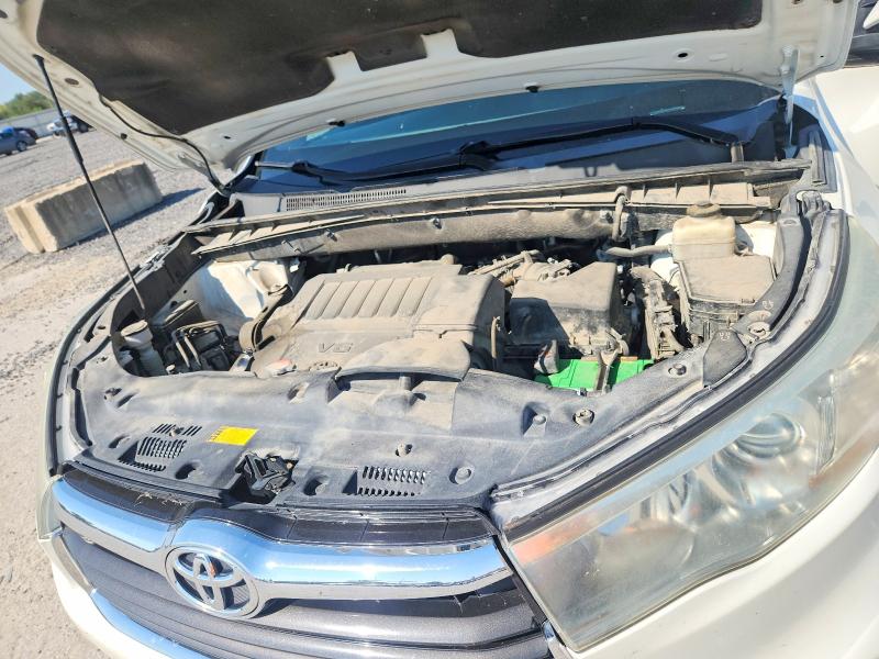Photo 11 from auction – 2016 TOYOTA HIGHLANDER with VIN 5TDJKRFH6GS328370