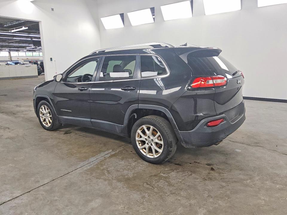 Photo 2 from auction – 2015 JEEP CHEROKEE with VIN 1C4PJLCBXFW573634