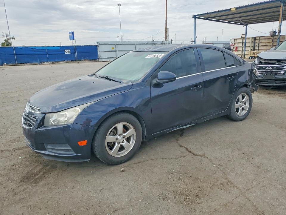 CHEVROLET CRUZE 2014 with VIN 1G1PC5SB2E7107141 - Photo from auction