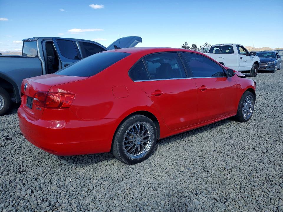 Снимка 3 от търг – 2013 VOLKSWAGEN JETTA с VIN 3VWDP7AJ2DM432652