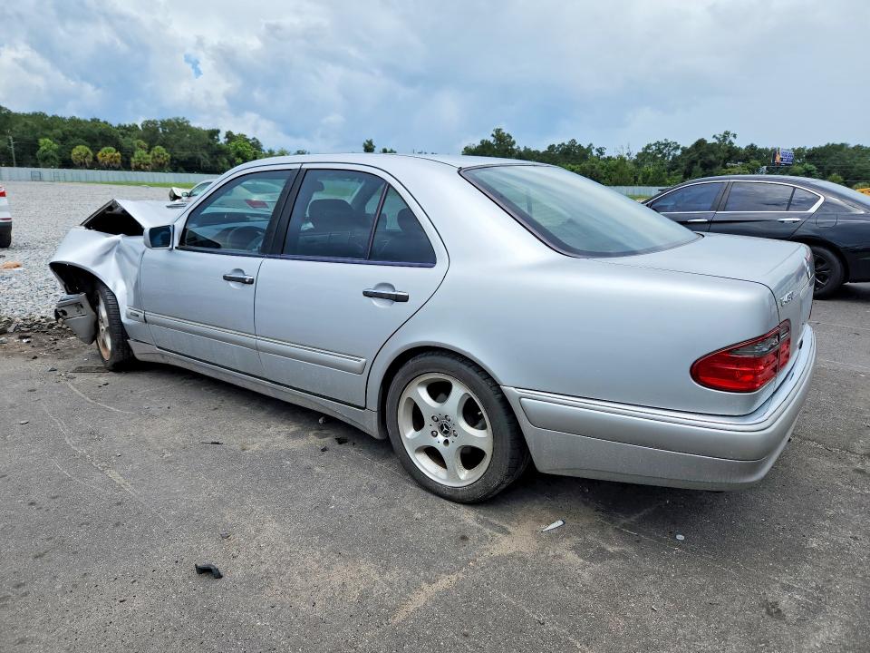 Photo 2 from auction – 1999 MERCEDES-BENZ E with VIN WDBJF70H7XA871885