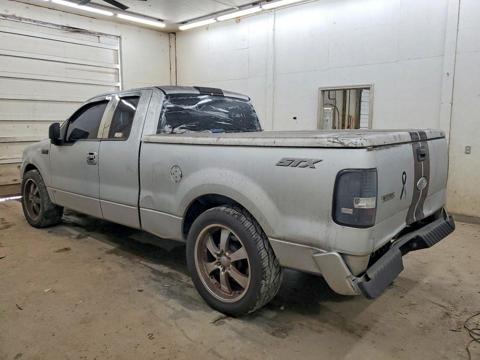 Photo 2 from auction – 2005 FORD F150 with VIN 1FTRX12W35NB19259