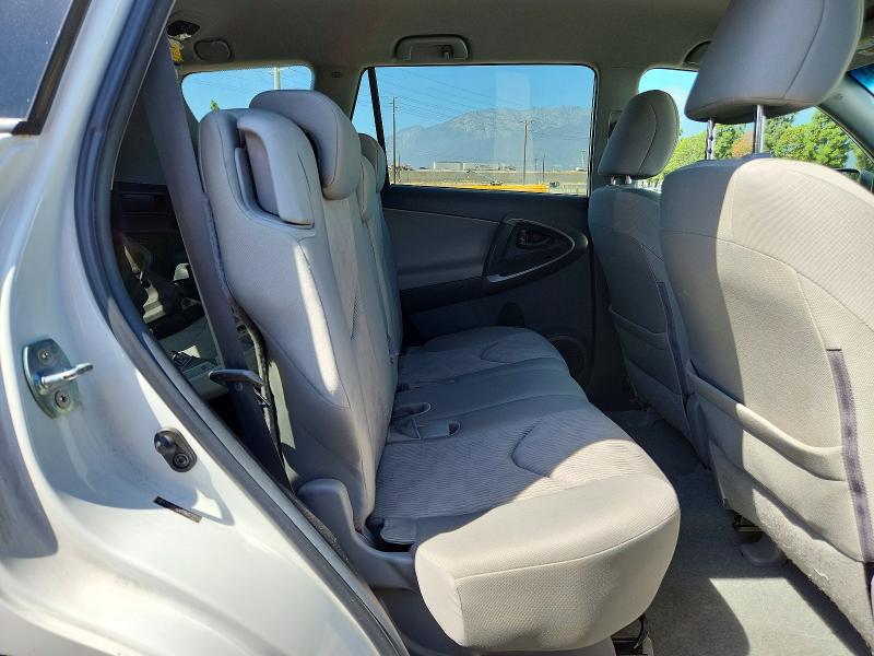 Photo 11 from auction – 2011 TOYOTA RAV4 with VIN 2T3ZF4DV7BW073559