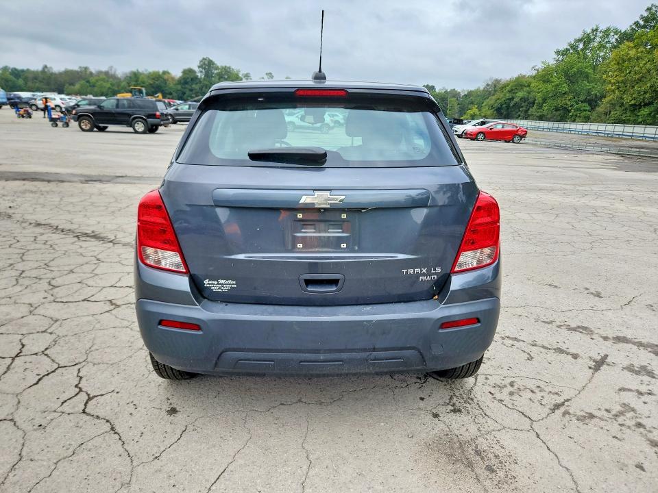 Photo 6 from auction – 2016 CHEVROLET TRAX with VIN 3GNCJNSB4GL135704