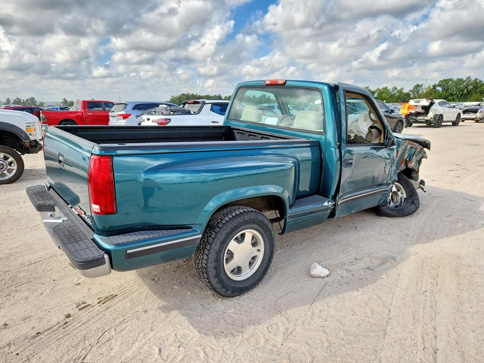 Фото 3 с аукциона – 1997 GMC SIERRA с VIN 1GTEC14M5VZ517426