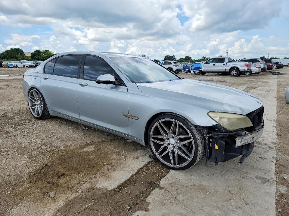 Photo 4 from auction – 2014 BMW 740 with VIN WBAYE4C50ED138749
