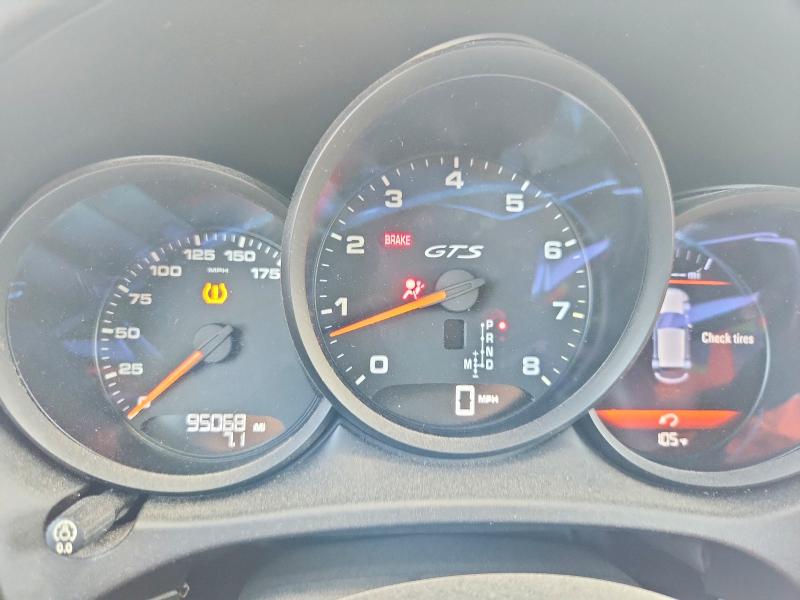 صورة رقم 9 من المزاد - 2017 PORSCHE MACAN مع VIN WP1AG2A52HLB51694