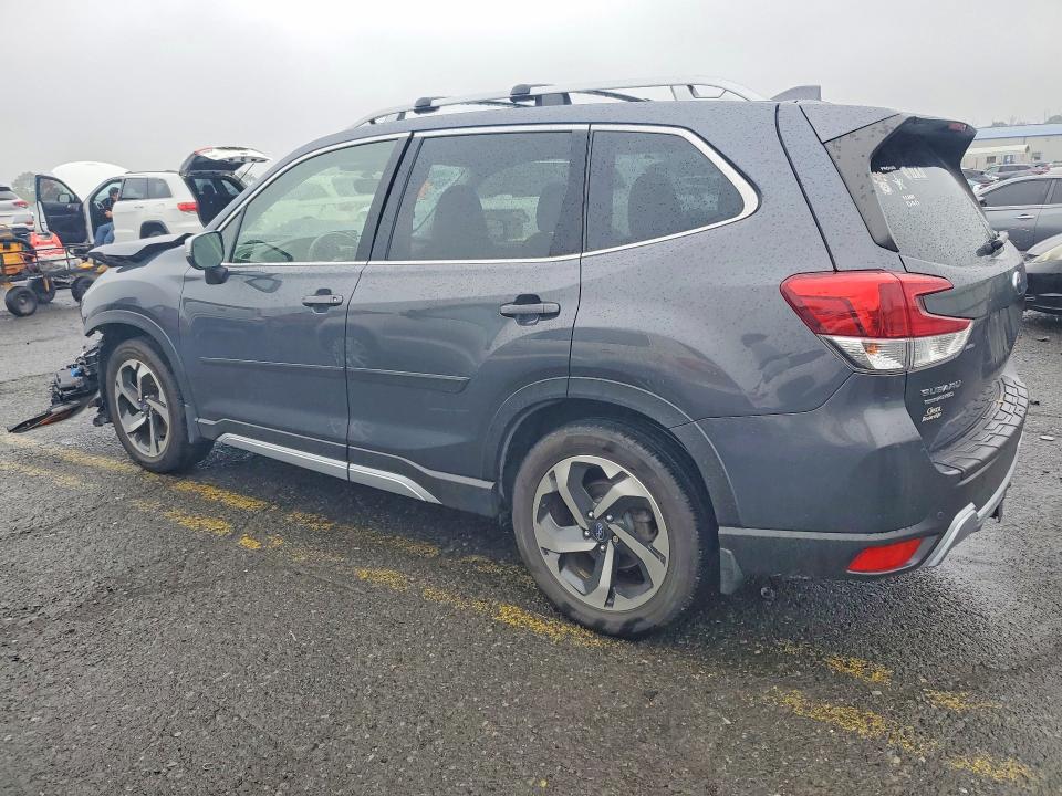 Photo 2 from auction – 2023 SUBARU FORESTER with VIN JF2SKARC6PH454739