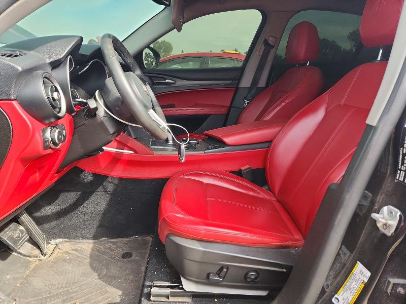Photo 7 from auction – 2019 ALFA ROMEO STELVIO with VIN ZASPAKBN1K7C29899