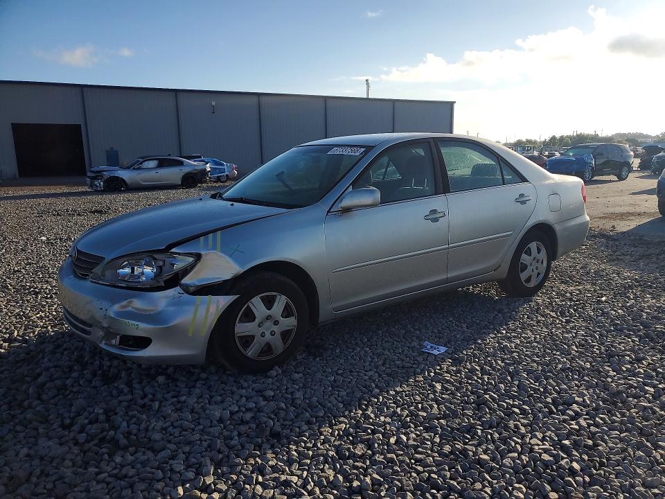 2004 TOYOTA CAMRY - Търг №67337566