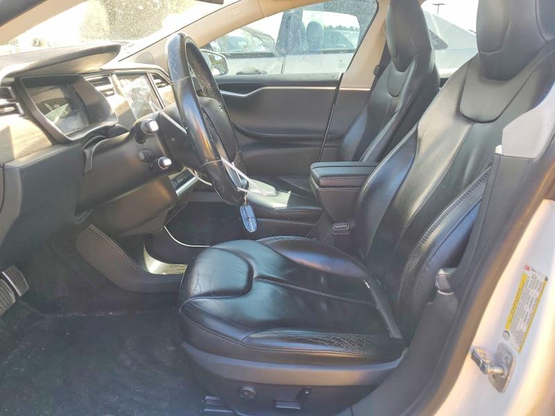 Photo 7 from auction – 2015 TESLA MODEL S with VIN 5YJSA1S27FF088047