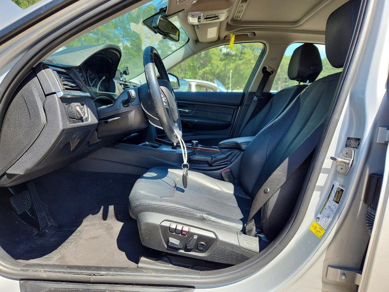 Photo 7 from auction – 2013 BMW 328 with VIN WBA3A5C55DF359052