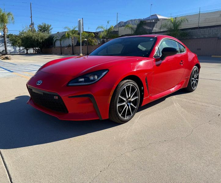 Photo 2 from auction – 2024 TOYOTA GR86 with VIN JF1ZNBB19R8754562