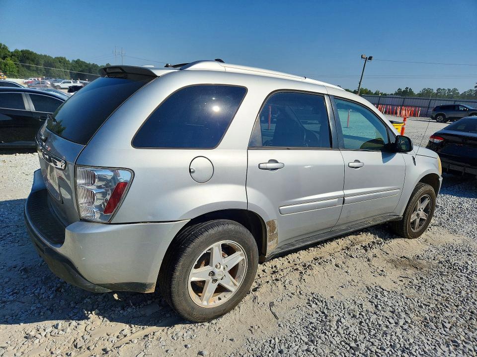Фото 3 с аукциона – 2005 CHEVROLET EQUINOX с VIN 2CNDL63F856127648