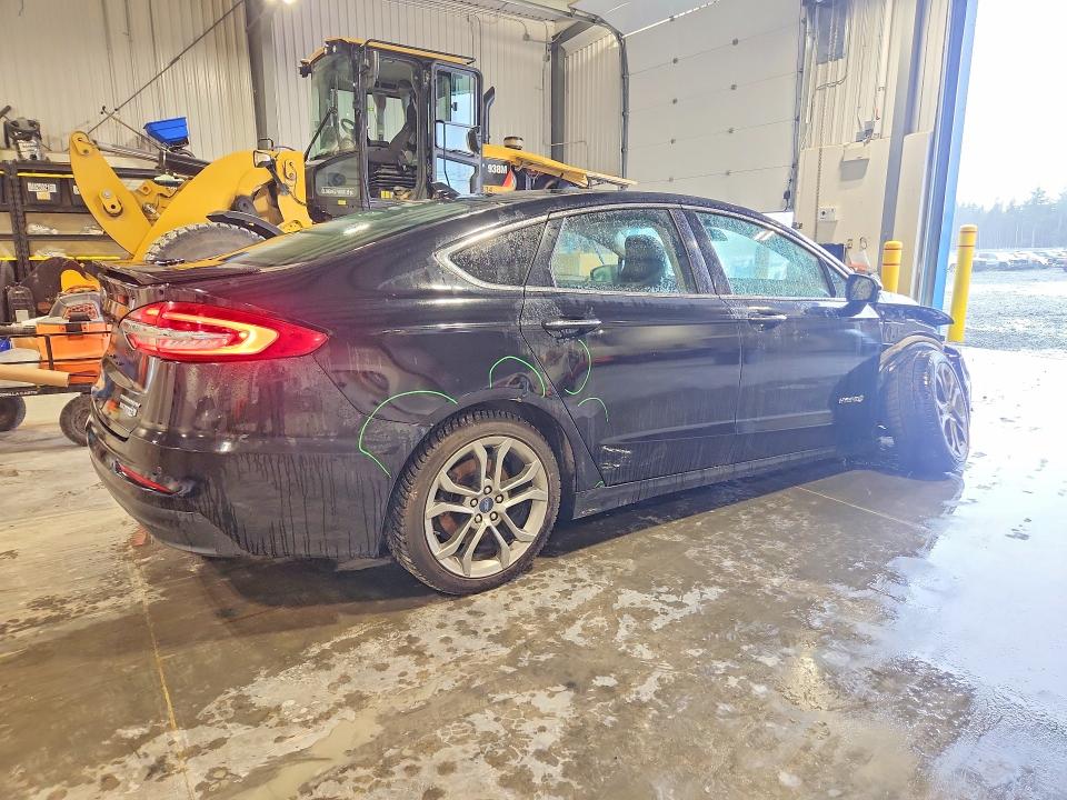 Photo 3 from auction – 2019 FORD FUSION with VIN 3FA6P0RU4KR277397