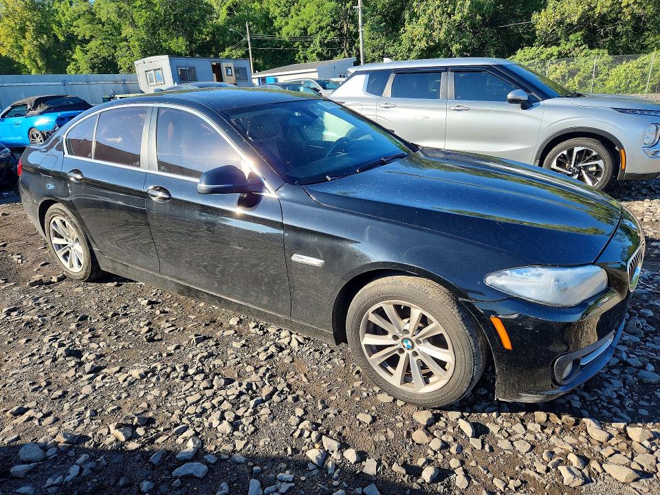 Photo 4 from auction – 2016 BMW 528 with VIN WBA5A5C53GG347960