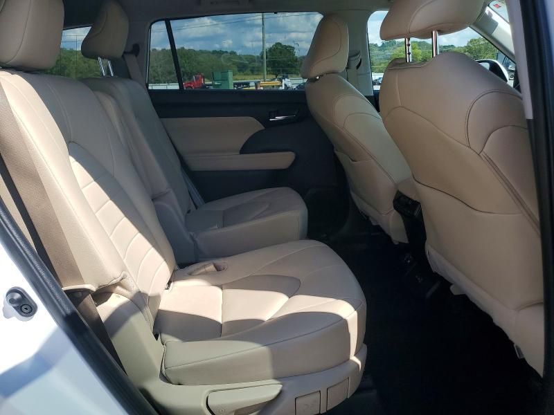 Photo 10 from auction – 2024 TOYOTA HIGHLANDER with VIN 5TDKDRBH4RS544550