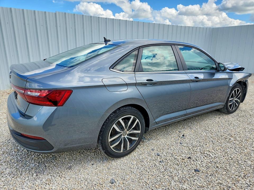 Photo 3 from auction – 2025 VOLKSWAGEN JETTA with VIN 3VWEX7BU5SM025192
