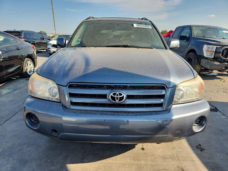 Снимка 5 от търг – 2005 TOYOTA HIGHLANDER с VIN JTEDP21A550074985