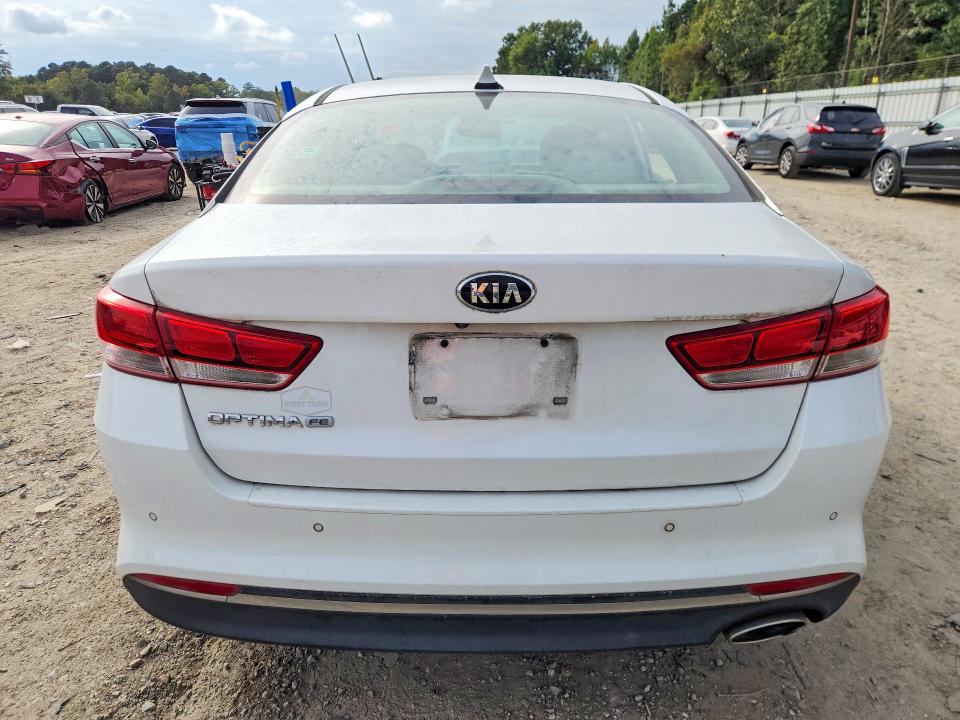 Photo 6 from auction – 2016 KIA OPTIMA with VIN 5XXGT4L3XGG080998
