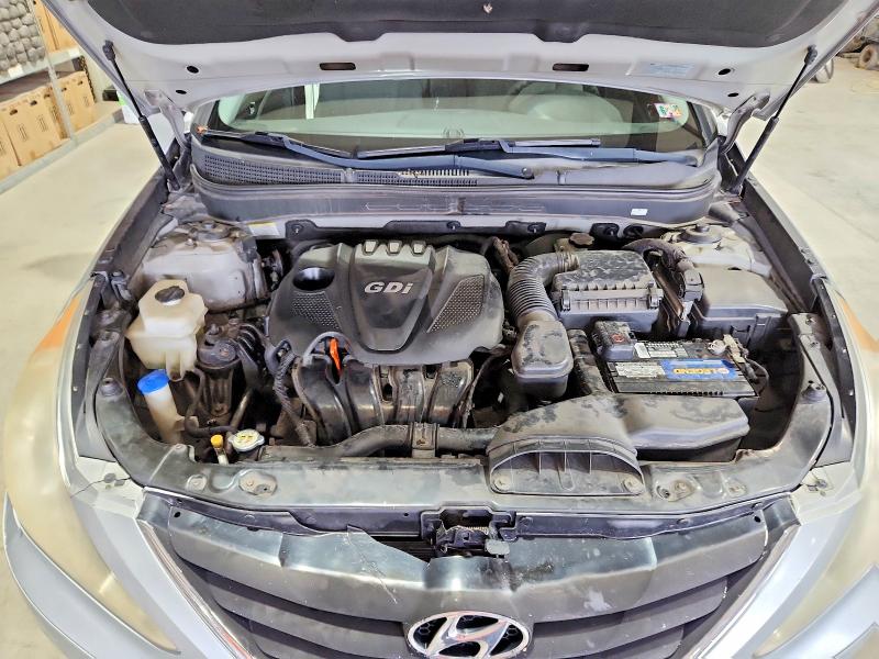 Photo 11 from auction – 2011 HYUNDAI SONATA with VIN 5NPEB4AC1BH194043