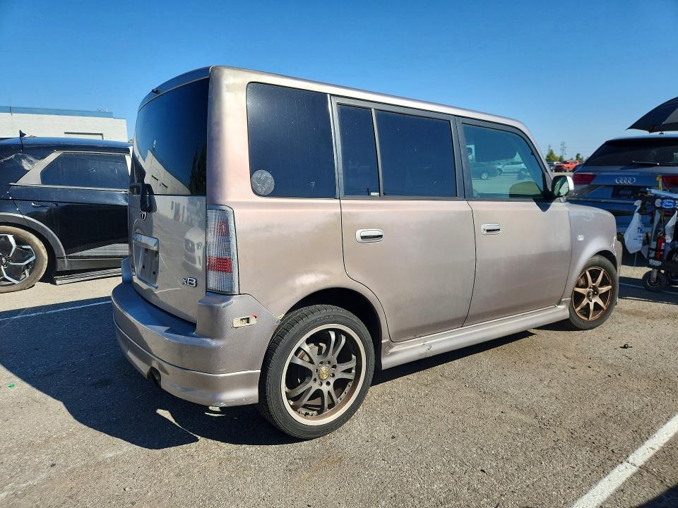صورة رقم 3 من المزاد - 2006 SCION XB مع VIN JTLKT324364102870