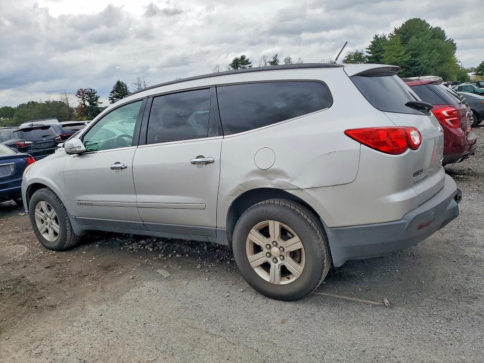 Photo 2 from auction – 2009 CHEVROLET TRAVERSE with VIN 1GNER23D49S109365