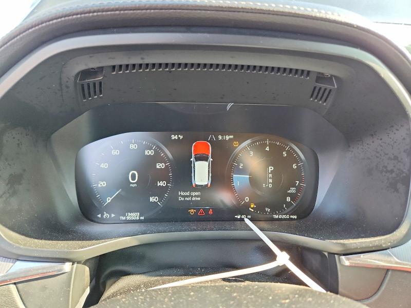 Photo 9 from auction – 2019 VOLVO XC60 with VIN LYV102DL5KB236900
