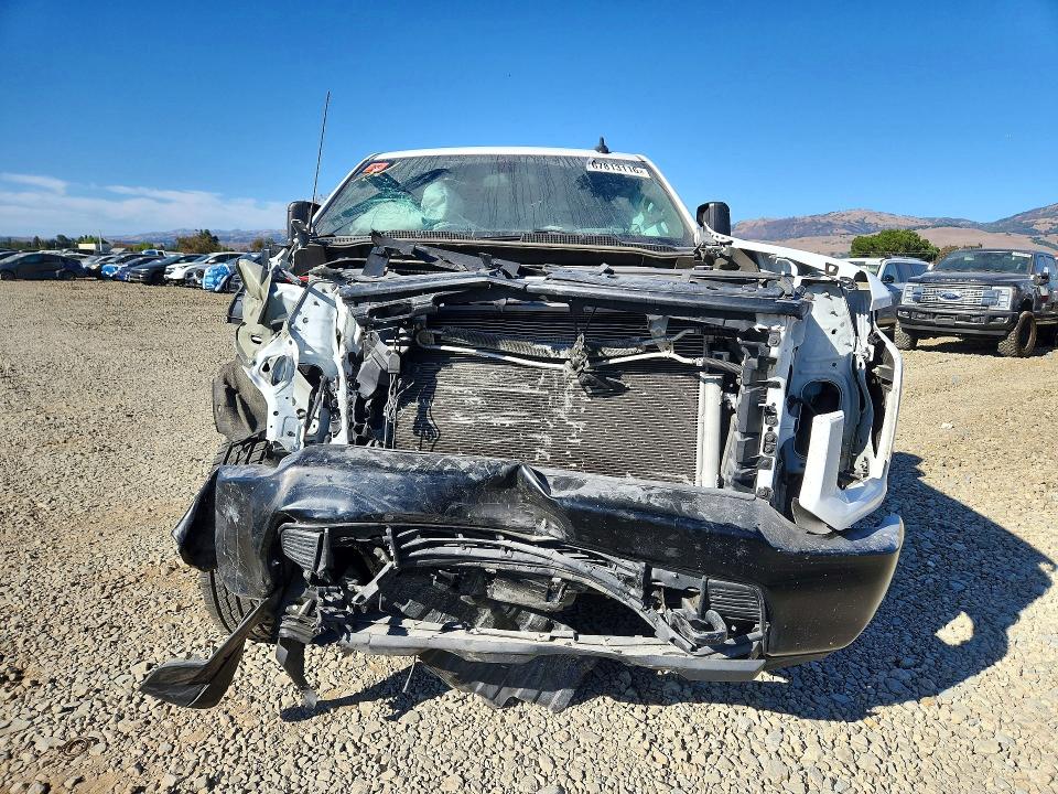Photo 5 from auction – 2023 CHEVROLET SILVERADO with VIN 1GC1YLE71PF220260