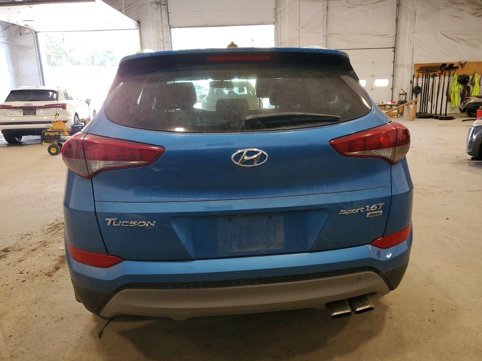 Foto 6 de la subasta – 2017 HYUNDAI TUCSON con VIN KM8J3CA27HU433103