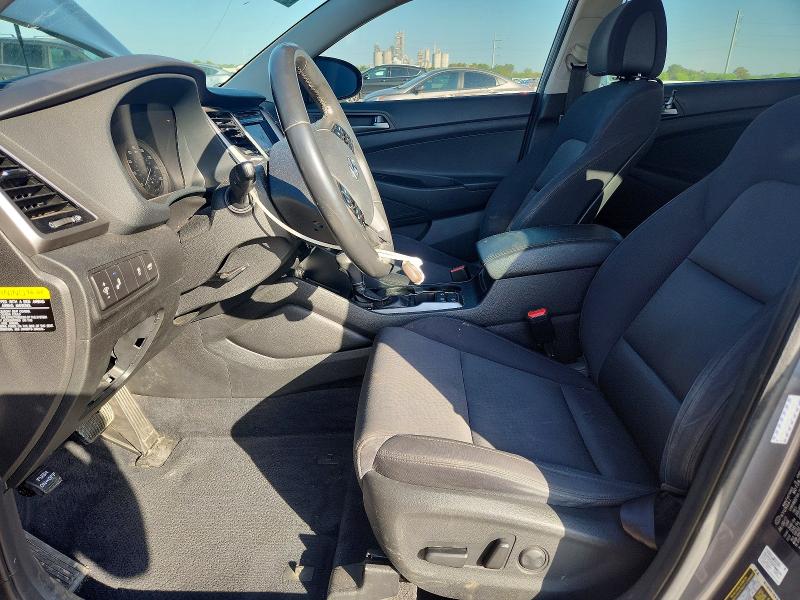 Photo 7 from auction – 2017 HYUNDAI TUCSON with VIN KM8J33A28HU563097