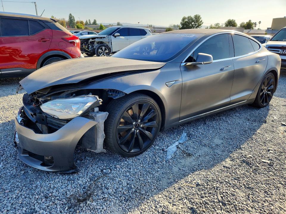 2014 TESLA MODEL S - Търг №69314366