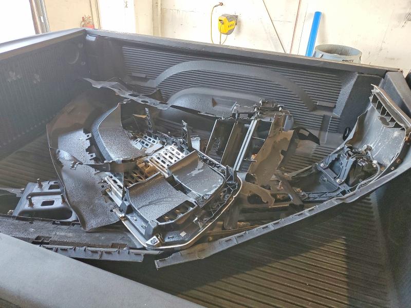 Photo 12 from auction – 2015 RAM 1500 with VIN 1C6RR7VT3FS782288