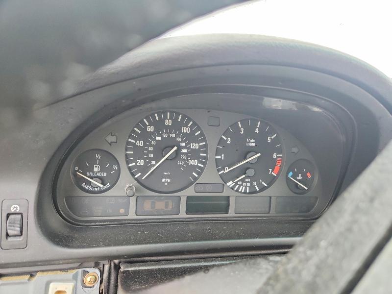 Photo 9 from auction – 2001 BMW 530 with VIN WBADT63421CF08013