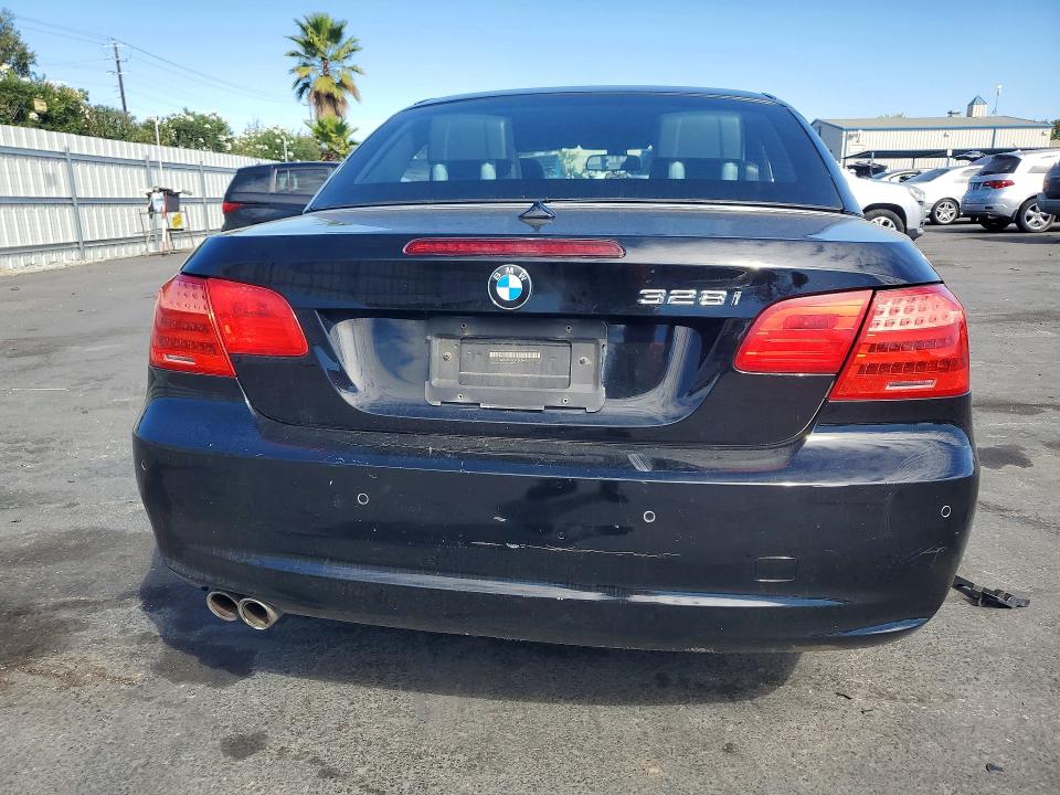Photo 6 from auction – 2011 BMW 328 with VIN WBADW7C50BE544226