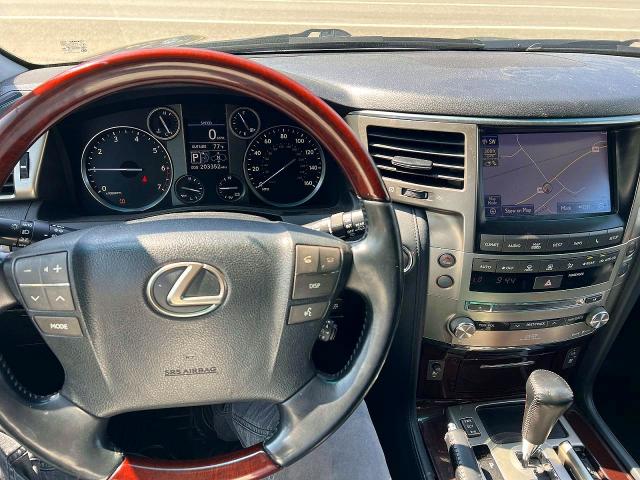 Photo 7 from auction – 2013 LEXUS LX with VIN JTJHY7AX3D4130026