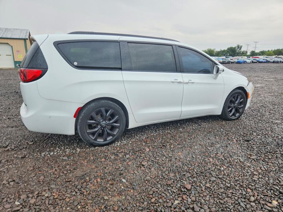 Photo 3 from auction – 2020 CHRYSLER PACIFICA with VIN 2C4RC1GG5LR116912