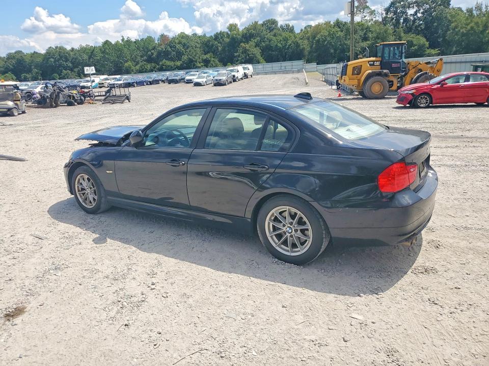 Photo 2 from auction – 2010 BMW 328 with VIN WBAPH7G52ANM49344