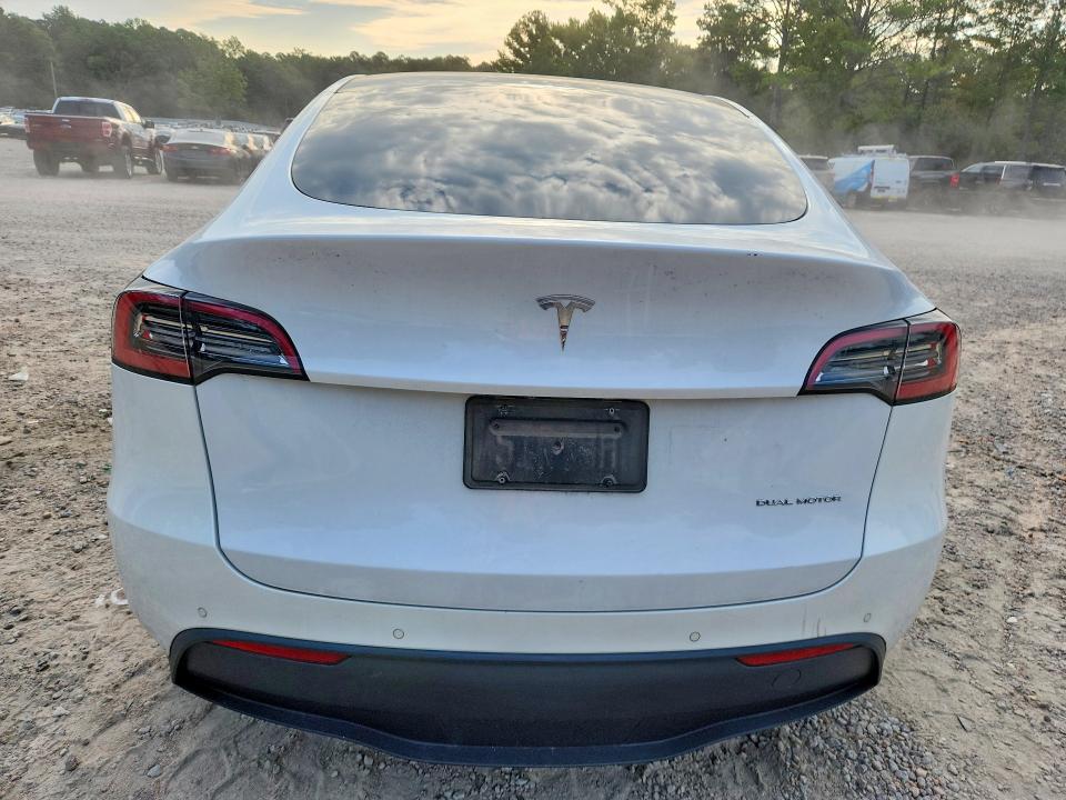 Photo 6 from auction – 2021 TESLA MODEL Y with VIN 5YJYGDEE6MF232166